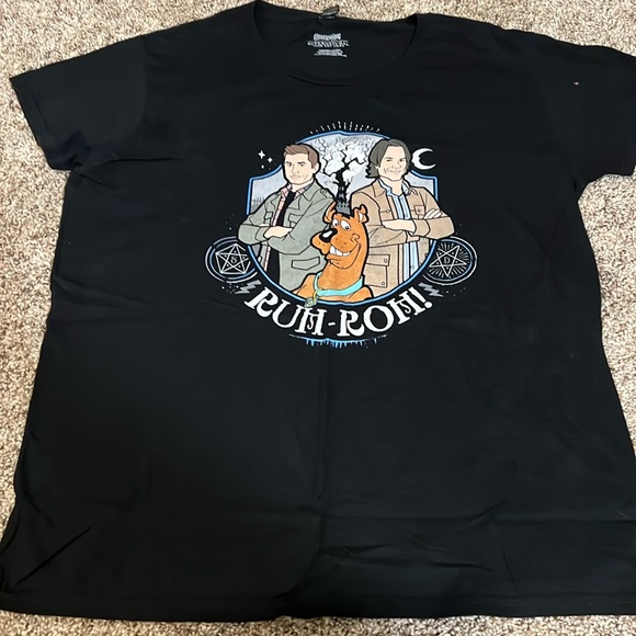 Supernatural and scooby crossover tee - Picture 1 of 5
